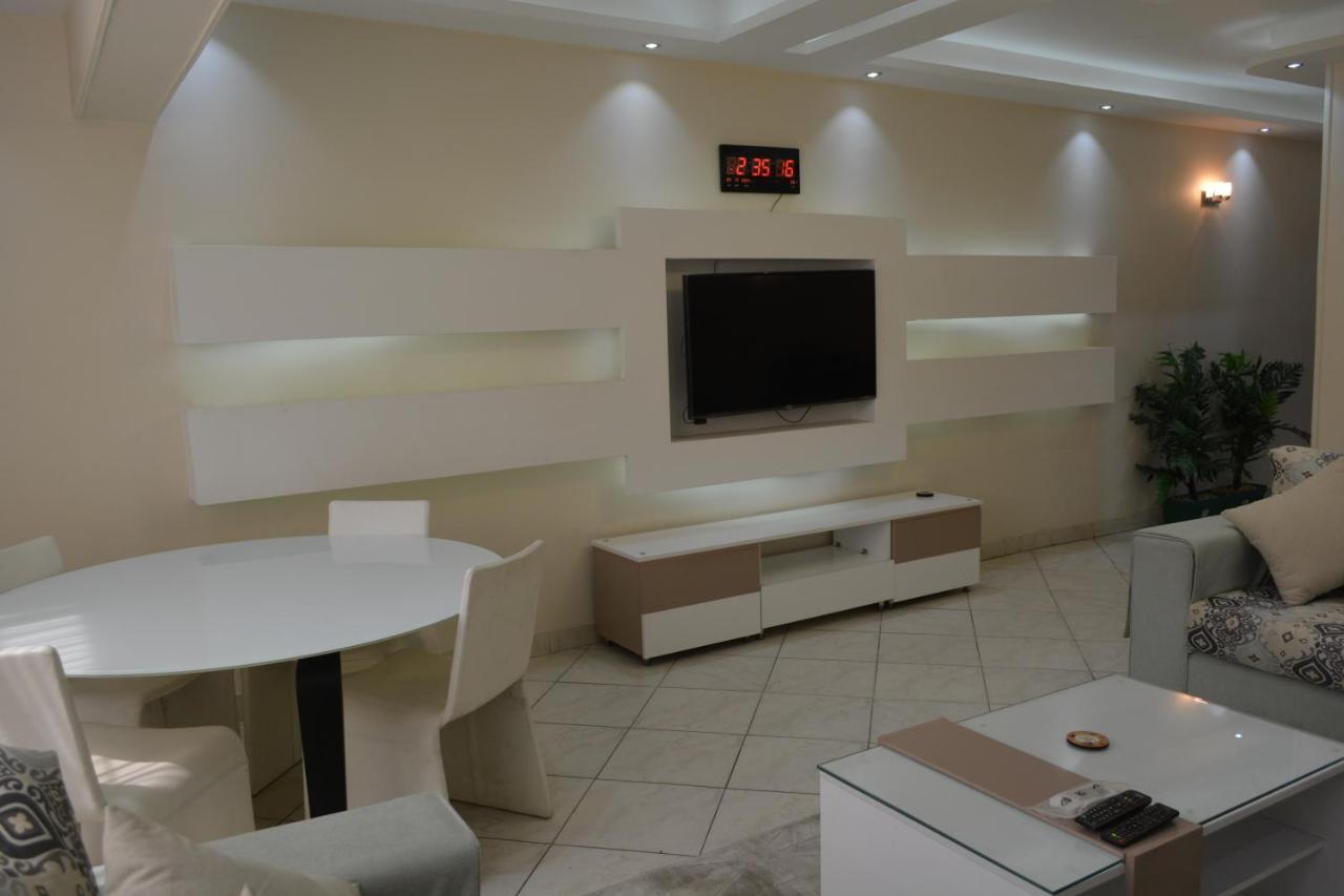 Apartmán شقه مفروشه 3 غرف امام سيتي ستارز Káhira Exteriér fotografie